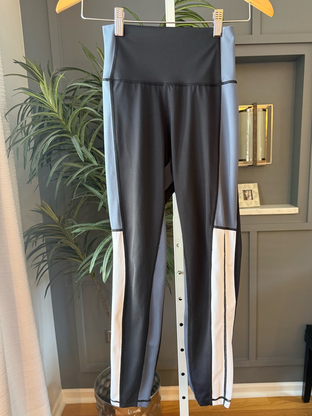 ALLFENIX Heidi Leggings Size XS